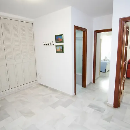Modern & Spacious Flat By La Recepcion *